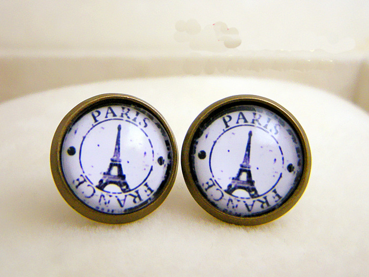 [grdx02084]retro Eiffel Tower Handmade Earrings